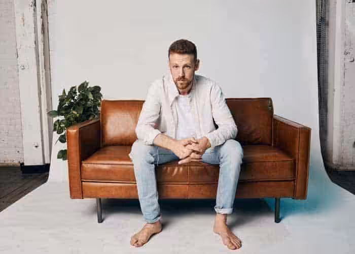 caroline grace releases two new tracks in sus.pack