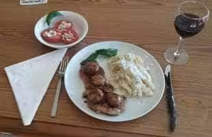 david guetta releases “light my body up” video with nicki minaj and lil wayne “light my body up”