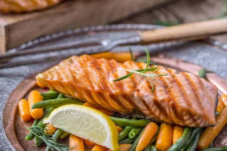 culinary delight: tips and tricks for cooking a flawless salmon dinner