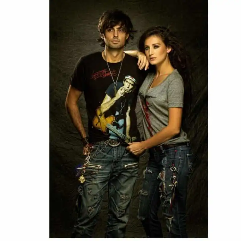 Young fashionable couple with modern style and accessories for fashion lovers.