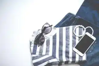 clothing, nature, fashion, summer, woman, lifestyle, denim, jeans, blue jeans, sunglasses