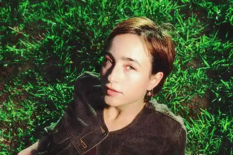 maingoodtwin photo horizontal