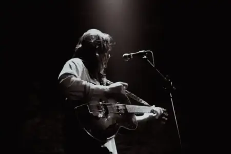 The Wonder Licks – There’s A Place I Go (New Single)