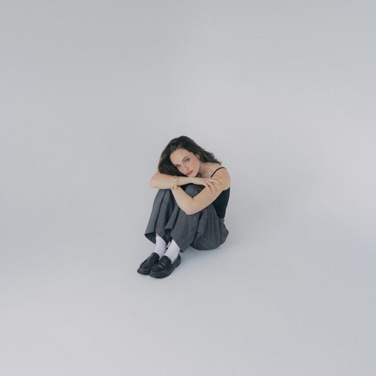 Aly Navarro Unpacks Growth on Debut EP Do Not Resuscitate