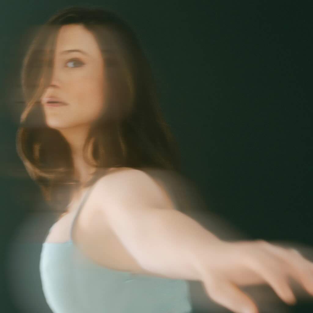 Lauren Minear Shares Emotionally Charged New Single “Ghost”