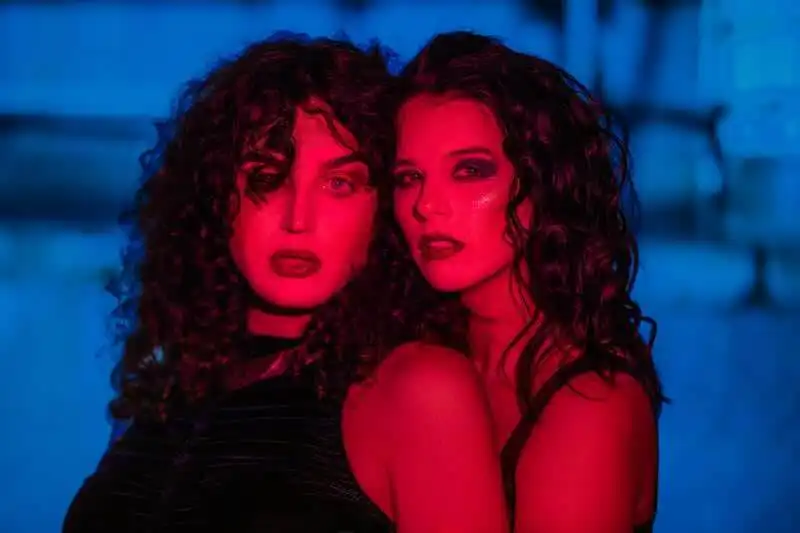 clay and kelsy unveil debut ep ‘i am’ redefines self-acceptance and healing